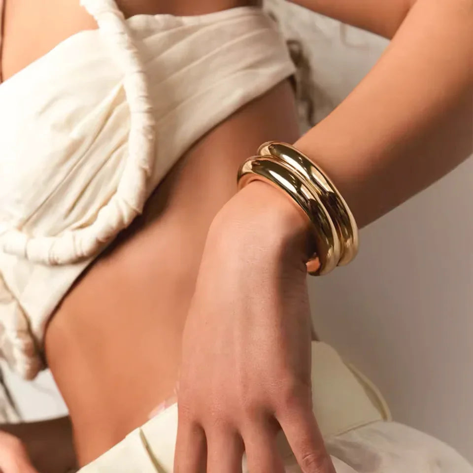 Lina lygi auksinė apyrankė