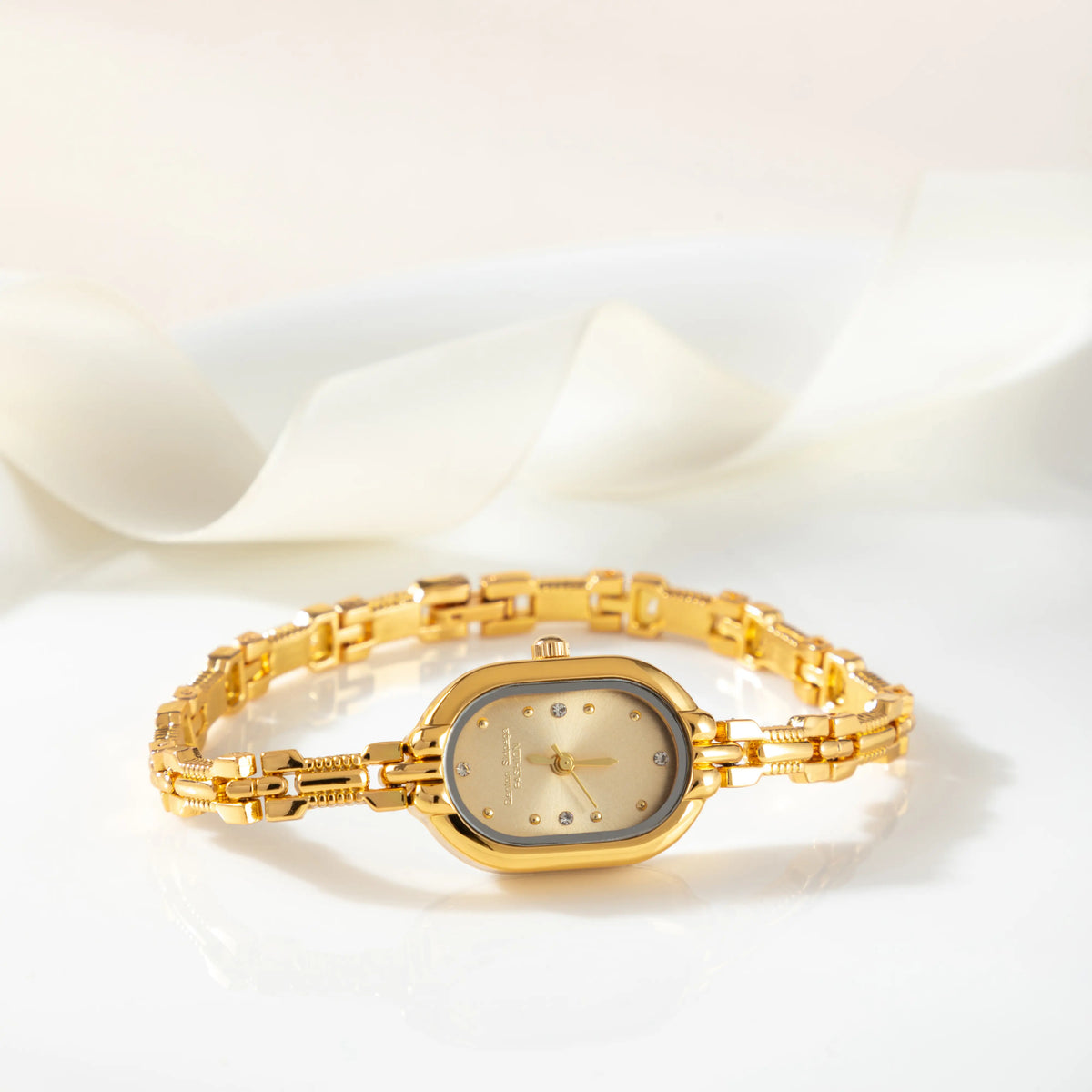 Viktorija Oval Guld