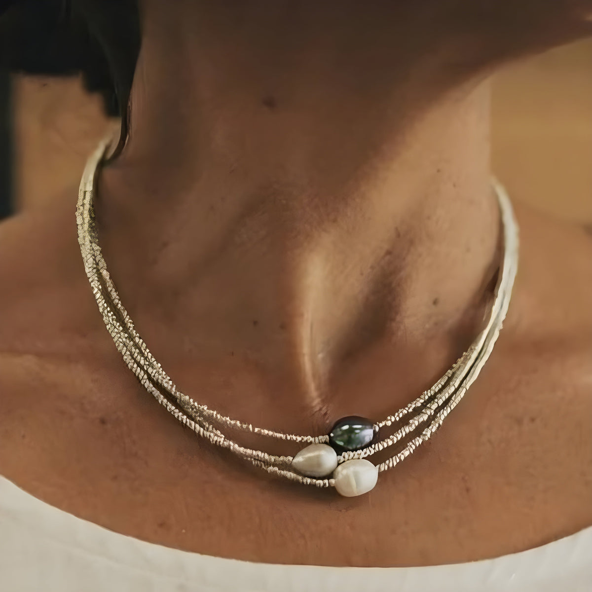 Elegantiškas natūralių perlų vėrinys