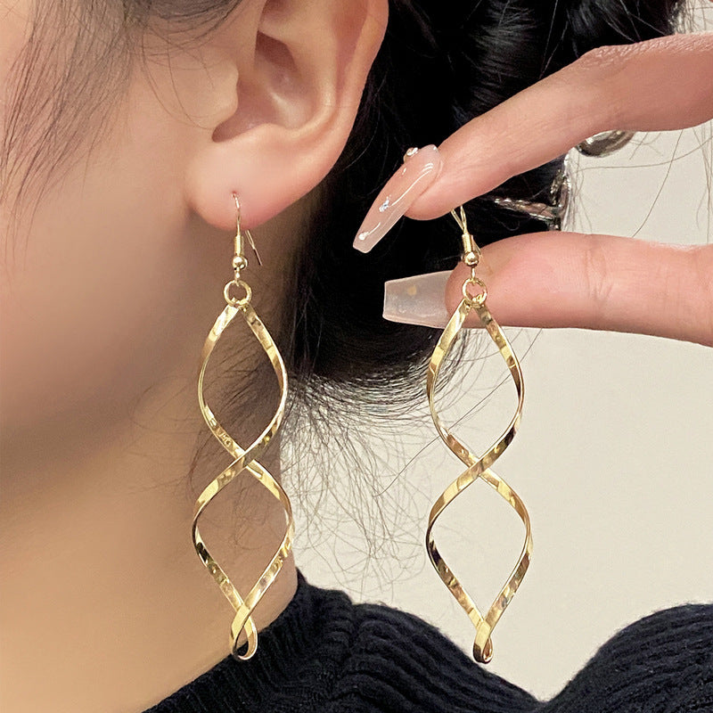 Spiral dangle auskarai | Auksinis