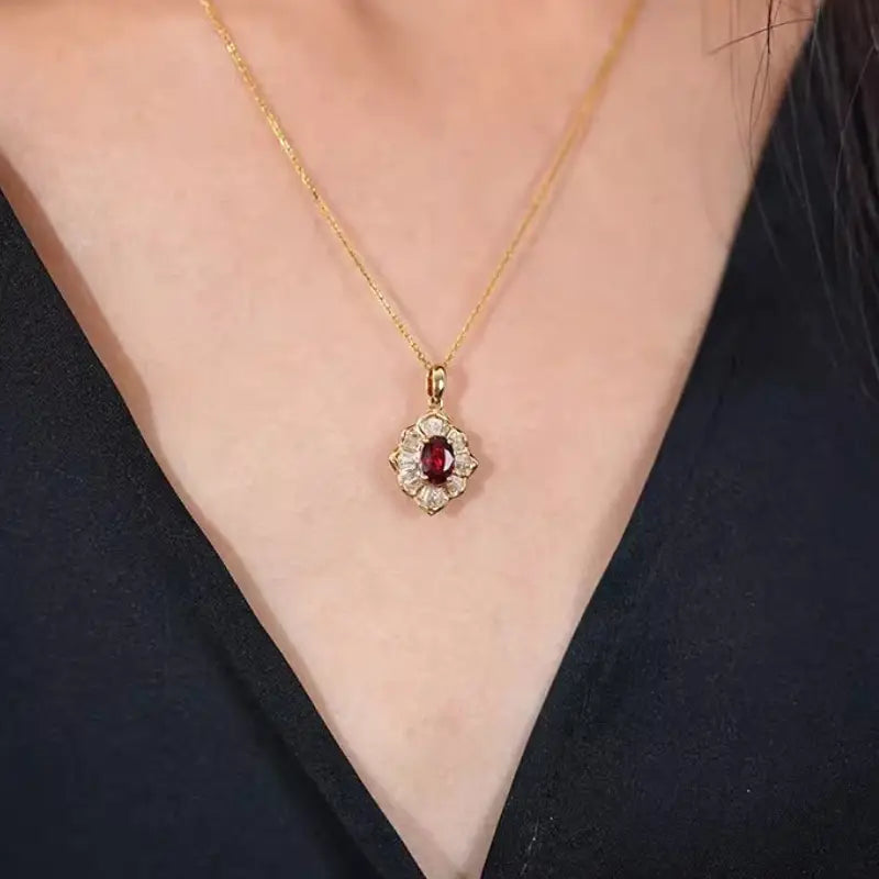 Auksinė grandinėlė „Kavella Solcrimson“